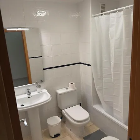 Appartement Cozy Modern 3 Bedroom *